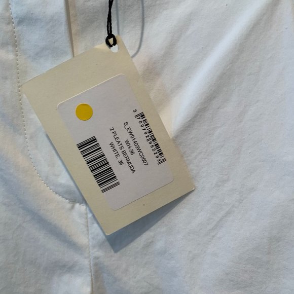 Maison Kitsune 2 Pleat Bermuda Short - Picture 3 of 3